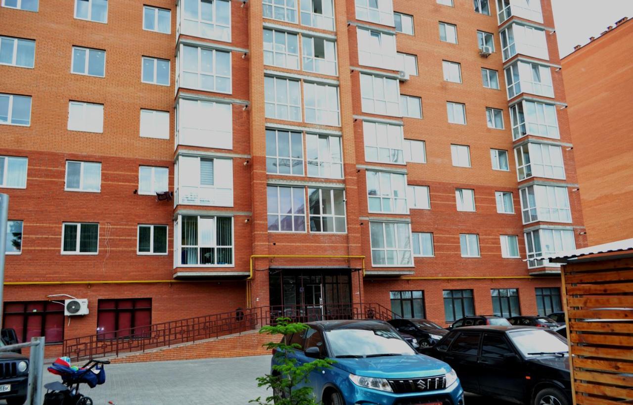 Апартаменты Премьер Kamianets-Podilskyi Ngoại thất bức ảnh